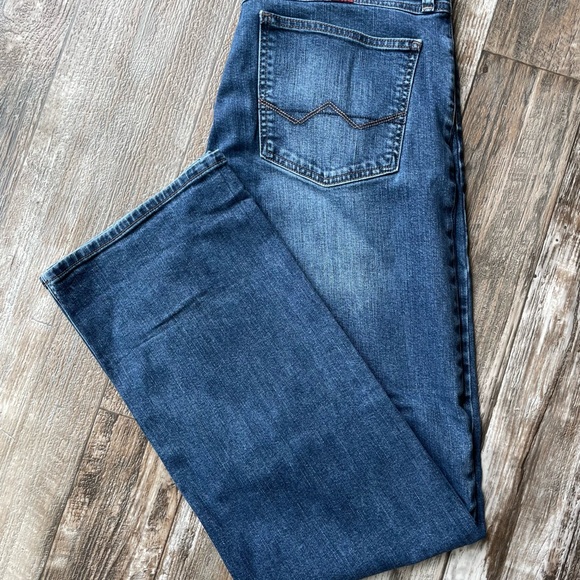 WRANGLER FIVE STAR PREMIUM JEANS - Picture 5 of 8